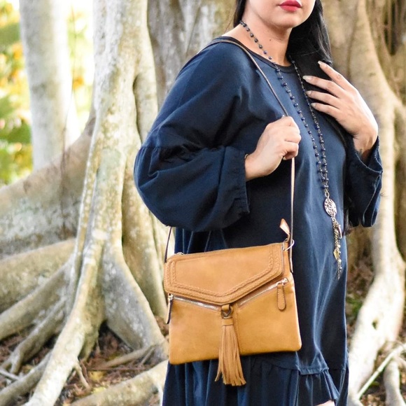 ONE LEFT✨ Braided Mustard Shoulder Bag - Picture 8 of 8